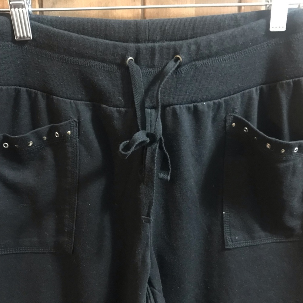 Womens Capri Pants Size Small - Picture 2 of 5